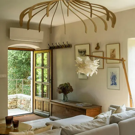 Beautiful Family With Pool Near * Pigna