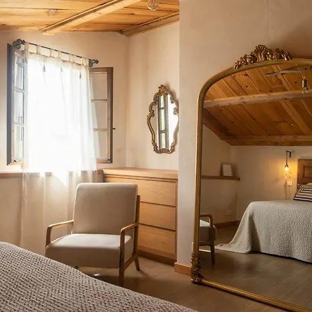 Beautiful Family With Pool Near 펜션