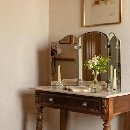 Beautiful Family With Pool Near *