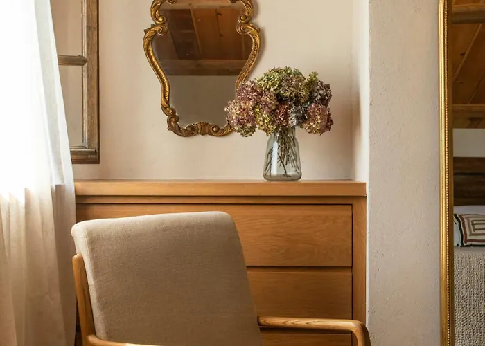 Beautiful Family With Pool Near