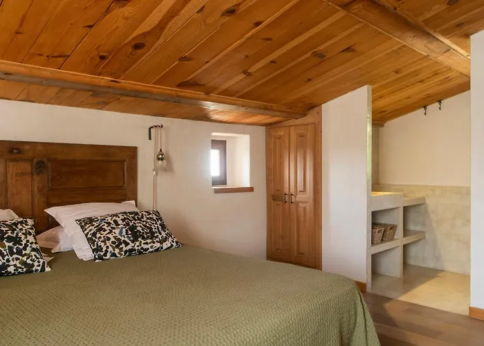 Beautiful Family With Pool Near * Pigna